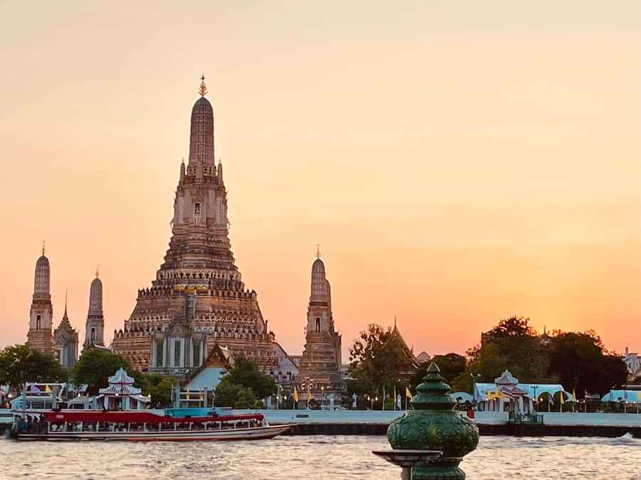 Bangkok: Highlights with Food Tour & Sunset in Wat Arun - Price and value for an $80 evening out