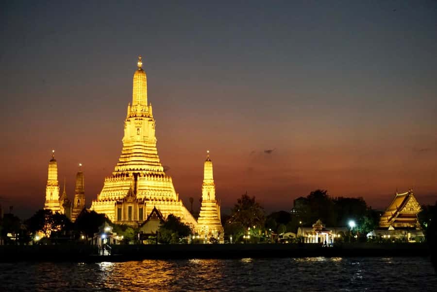 Bangkok: Highlights with Food Tour & Sunset in Wat Arun - Food and photos: how to get the best results during the stops