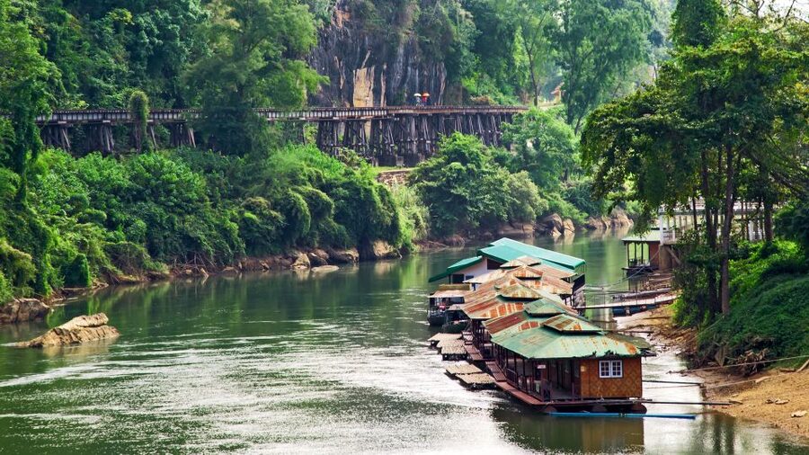 Bangkok: Kanchanaburi, River Kwai & Death Railway Tour - Wat Tham Suea (Tiger Cave Temple): the hike to the 18-meter Buddha