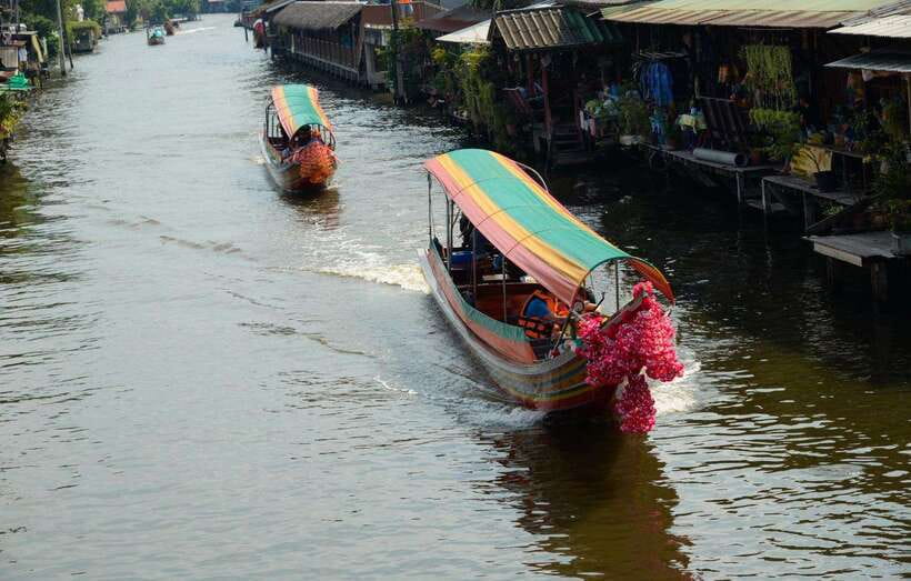 Bangkok: Longtail Boat Canal Cruise - Wat Arun From the Water: The First 20 Minutes That Set the Tone