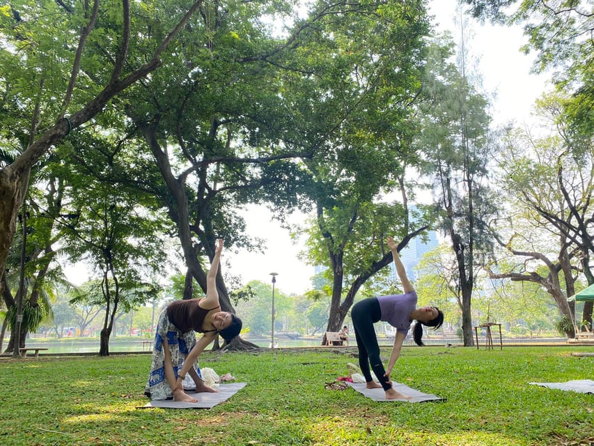 Bangkok: Lumpini Park Yoga Experience - What a 75-minute session feels like (and what you’ll do there)