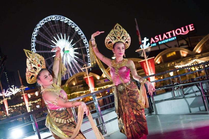 Bangkok: Luxury White Dinner Cruise Free Flow Beer and Wine - Key highlights worth your time