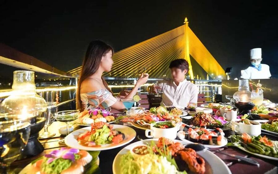Bangkok: Luxury White Sunset or Dinner Cruise with Beer - Onboard experience: open-air views and live shows