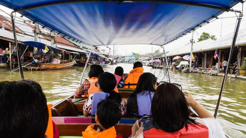 Bangkok: Maeklong Railway & Amphawa Floating Market Day Trip - Getting to the meeting point: BTS National Stadium, Exit 2