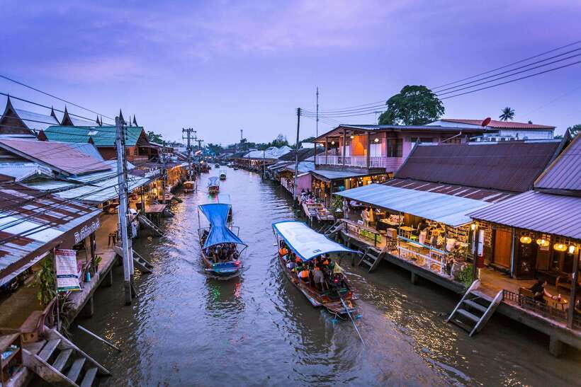 Bangkok: Maeklong Railway & Amphawa Floating Market Day Trip - What to pack so the day feels easy