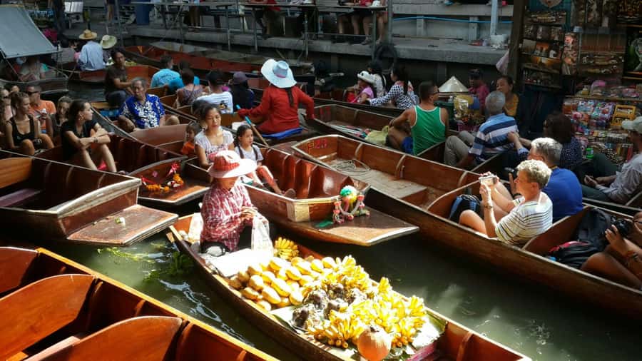 Bangkok: Maeklong Railway & Damnoen Saduak Floating Markets - Maeklong Railway Market: Standing Next to the Rails