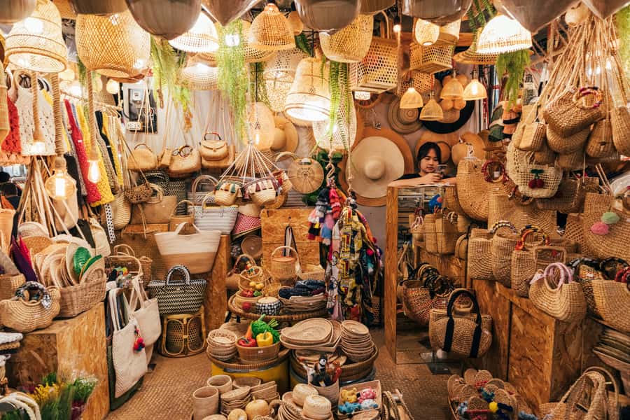 Bangkok: Maeklong Train Market & Floating Market Day Tour - Should You Book This Maeklong and Floating Market Tour?