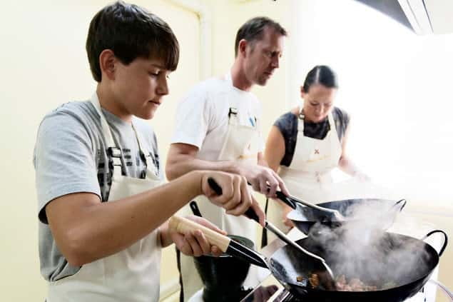 Bangkok: Maliwan Thai Cooking Class with Market Tour - Bangkok Market by Tuk-Tuk: What You Learn Before You Cook