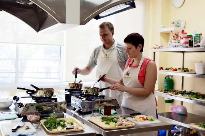 Bangkok: Maliwan Thai Cooking Class with Market Tour - The 4-Dish Flow: How the Class Actually Runs in 4 Hours