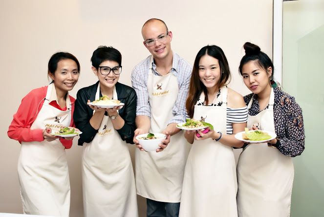Bangkok: Maliwan Thai Cooking Class with Market Tour - Food Portions, Eating Time, and What You Take Home