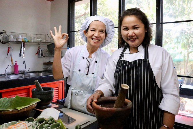 Bangkok Market Tour & Thai Cooking Class with Boat Ride with Aoy - Lunch with river views: eating like you earned it