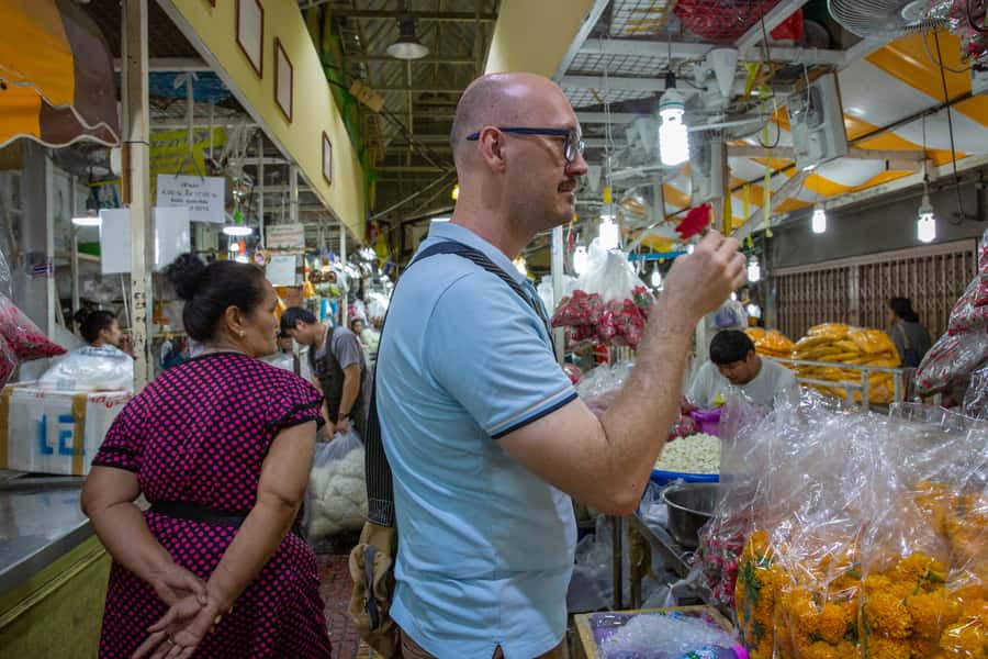 Bangkok: Markets, Temples and Food Night Tour by Tuk Tuk - Key Highlights You’ll Feel Right Away