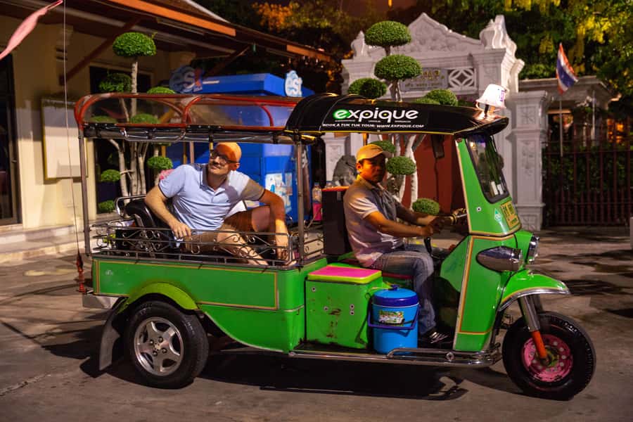Bangkok: Markets, Temples and Food Night Tour by Tuk Tuk - Tuk Tuks at Night: A Practical Way to See More Bangkok