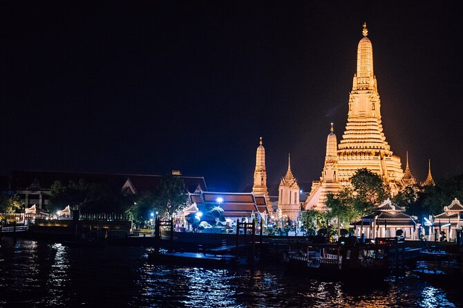 Bangkok Meridian Dinner Cruise from ICONSIAM - The night show side: Thai classical performance and live music volume