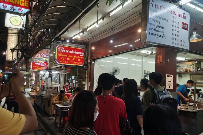 Bangkok: Michelin Guide Street Food Tour by Tuk Tuk - Jay Fai and Teens of Thailand: Optional Michelin Stops, Real Waiting