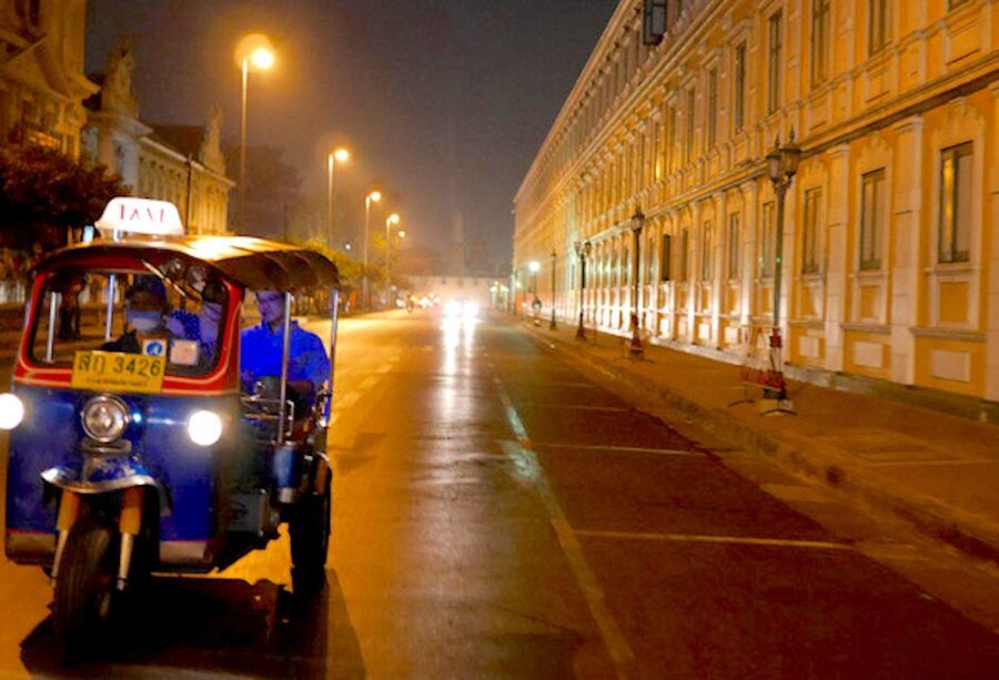 Bangkok: Midnight Food Tour by Tuk-Tuk - How the tuk-tuk ride fits the food tour (and what to expect)