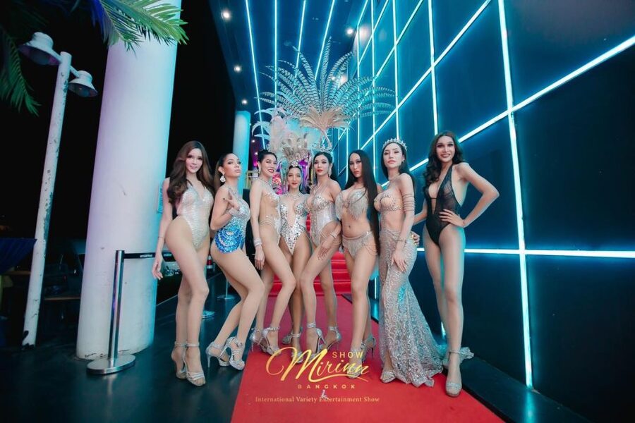 Bangkok: Mirinn Theatre Cabaret Show Admission Ticket - The Performance Lineup: Thai Dance Meets Muay Thai Action