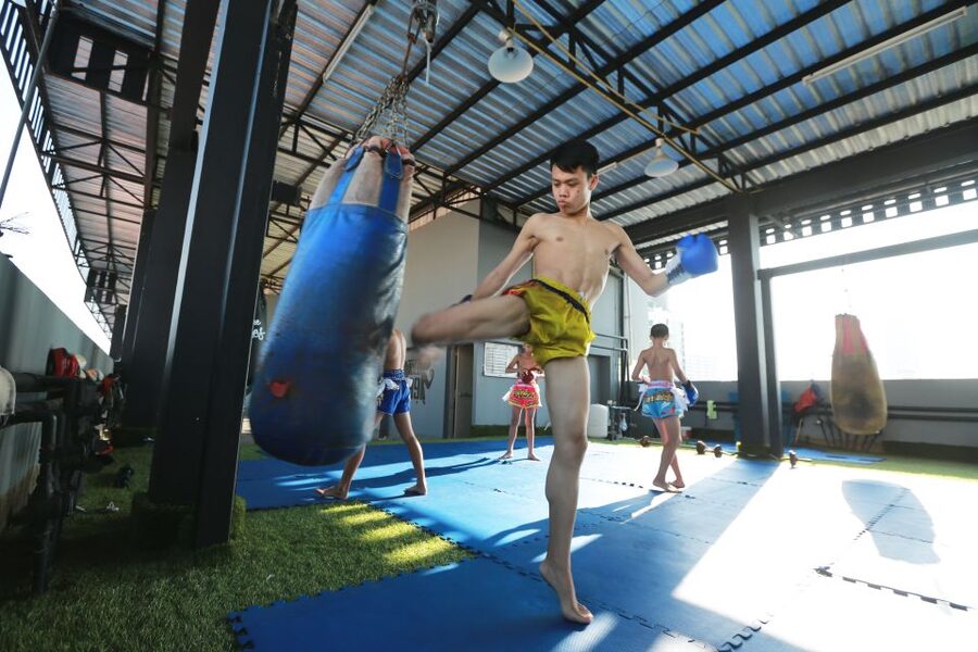 Bangkok: Muay Thai Boxing Class for Beginners - Getting There: BTS Saphan Khwai and the Rod Fai Fah 9th Floor Lobby