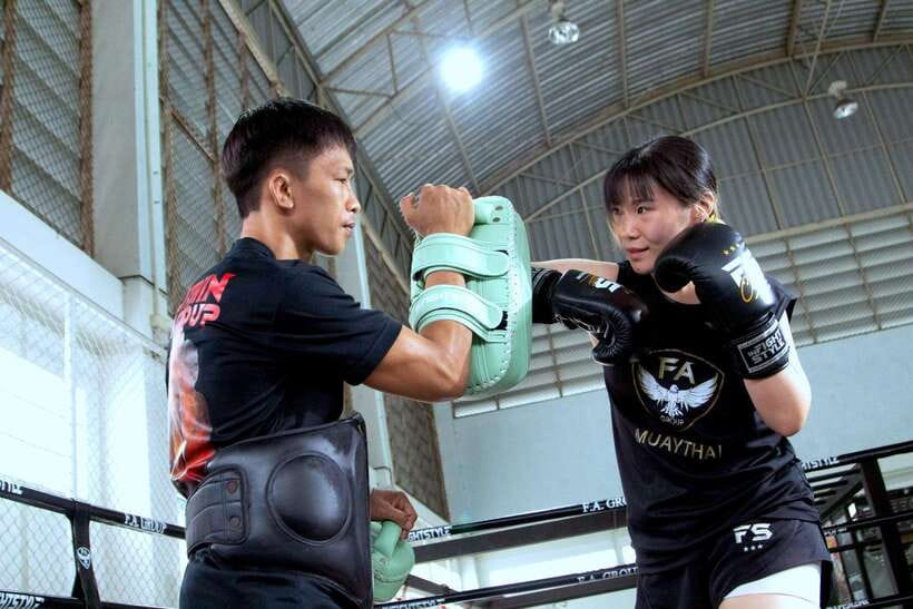 Bangkok: Muay Thai Boxing Introduction Class for Beginners - The Art of Eight Limbs, Taught Like You Can Use It