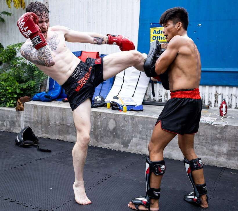 Bangkok: Muay Thai Boxing Introduction Class for Beginners - Bangkok Heat Reality: What the Workout Feels Like