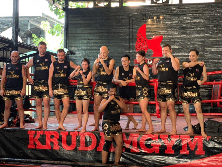 Bangkok: Muay Thai Training Class by Krudam Gym@Sukhumvit 36 - How the 90 minutes breaks down: warm-up to cool down