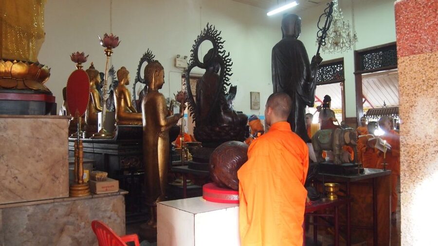 Bangkok: Must things to see in China town, Small group - Sampeng Market: shopping energy without the usual tourist gloss