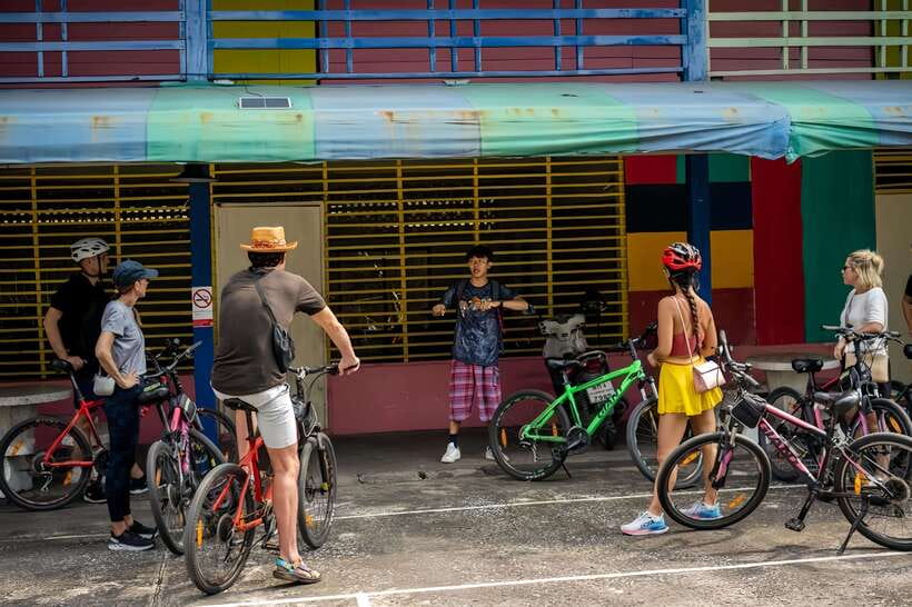 Bangkok: Must-Try Hidden Bike & Food Experience - Secret stops and the final ride: photos, canals, and calm pacing