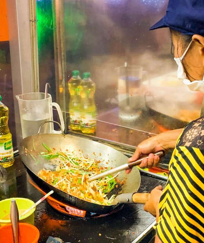 Bangkok: Must-Try Hidden Bike & Food Experience - Safety and cycling reality: flat most of the time, but not risk-free