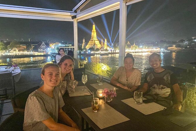 Bangkok Night Bike Tour -Hotel-pickup & Dinner - Chinatown (Yaowarat) by bike: street food lanes and older streets