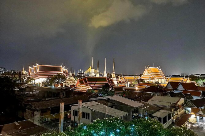 Bangkok Night Bike Tour -Hotel-pickup & Dinner - Pak Khlong Flower Talat: peak-color market energy in a short stop