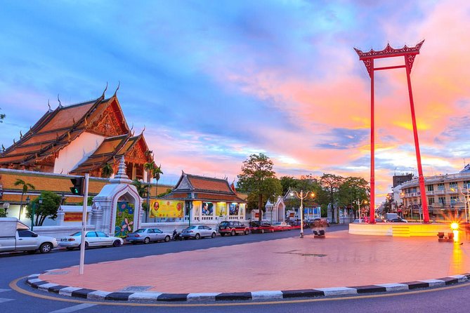 Bangkok Night Lights: Temple & City Tour by Tuk Tuk (SHA Plus) - Wat Pho at night: quieter temple time and guide stories