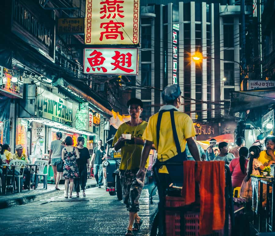 Bangkok Night Tuk Tuk: Private Tour of Markets & Landmarks - Meeting up smoothly: WhatsApp pickup and how to travel light