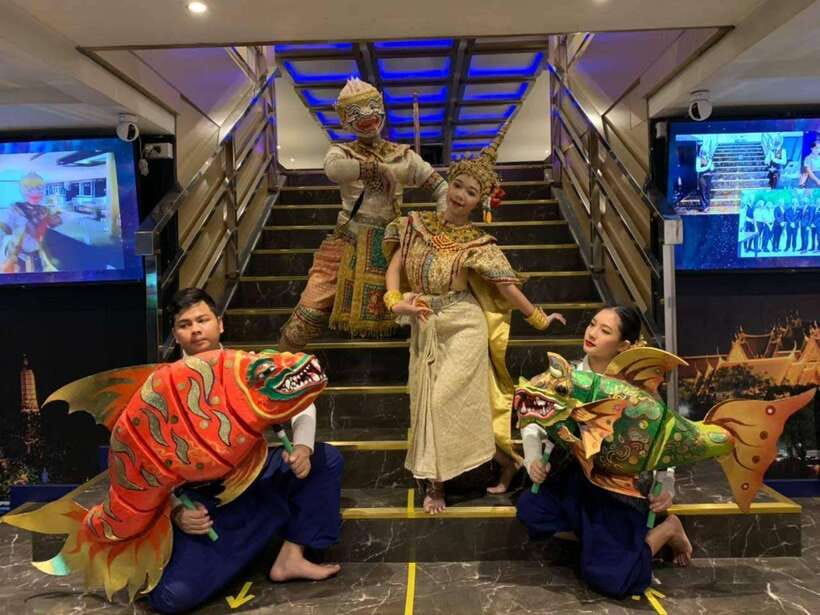 Bangkok: Noah 6 Stars Luxury Chaophraya River Dinner Cruise - Quick Tips for a Smooth Evening on the Water