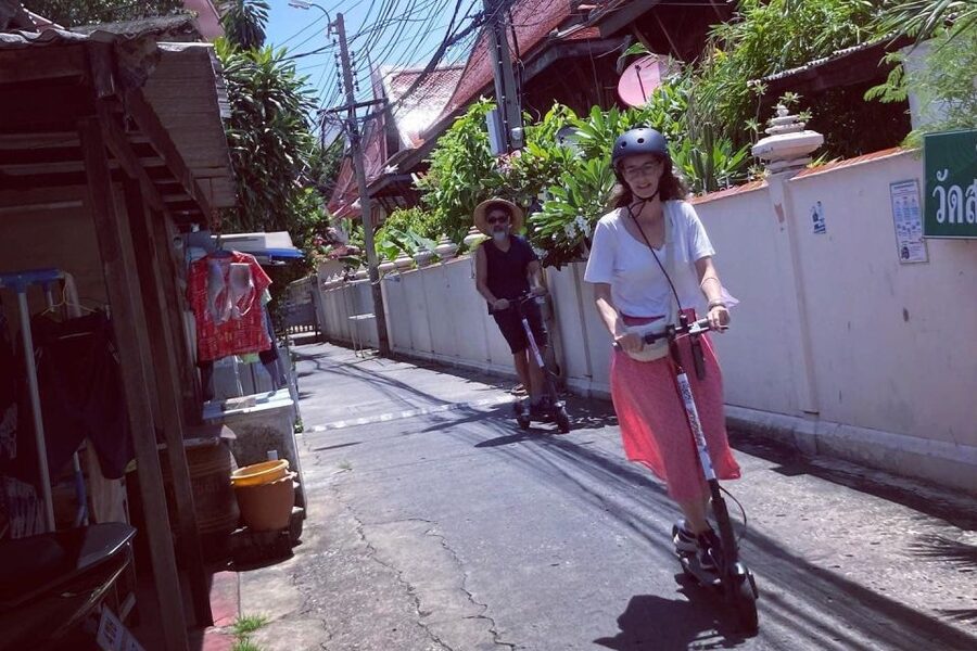 Bangkok : Old City Guided E-Scooter &/or Bike Tour - Khao San Road: A Famous Neighborhood, Seen with a Different Lens