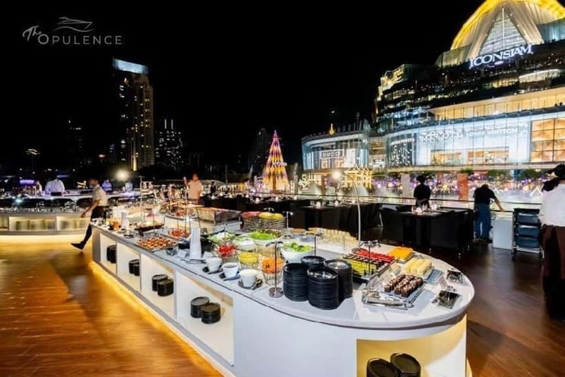Bangkok: Opulence Luxury River Dinner Cruise - The buffet dinner: Thai comfort food with room for variety