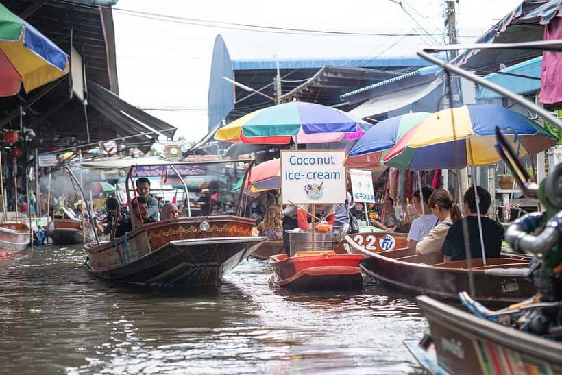 Bangkok: Premium Damnoen Saduak & Railway Market By Food Bus - Lat Yai train ride: a calmer rhythm between big moments