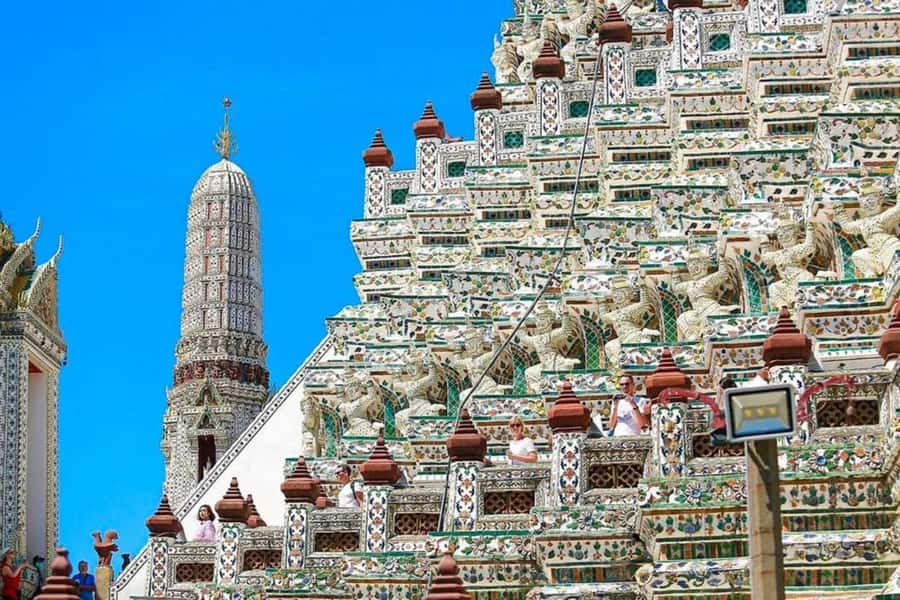 Bangkok: Private Charter with Customizable Route - Wat Arun, Emerald Buddha, and the Grand Palace in one smooth morning