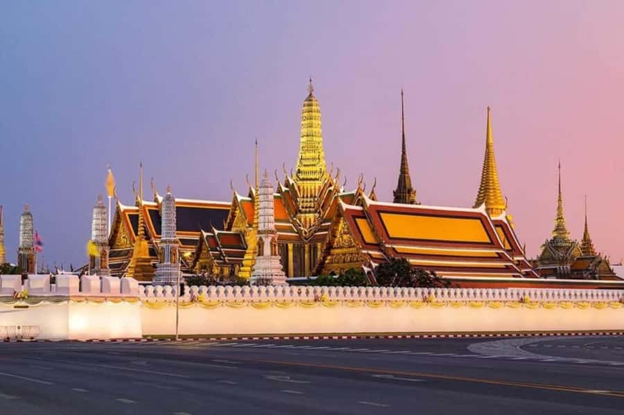 Bangkok: Private Charter with Customizable Route - Markets and city neighborhoods: Wang Lang to Pratunam