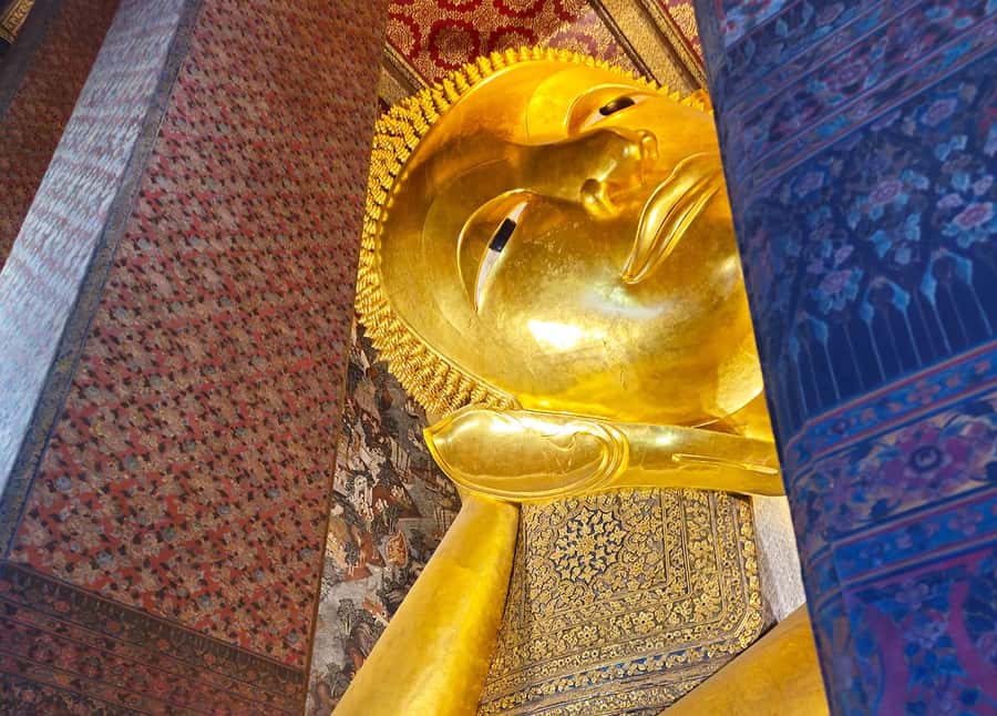 Bangkok Private & Custom Local Guide Tour - Golden Buddha and a public-transport hop: temples meet practical Bangkok routing