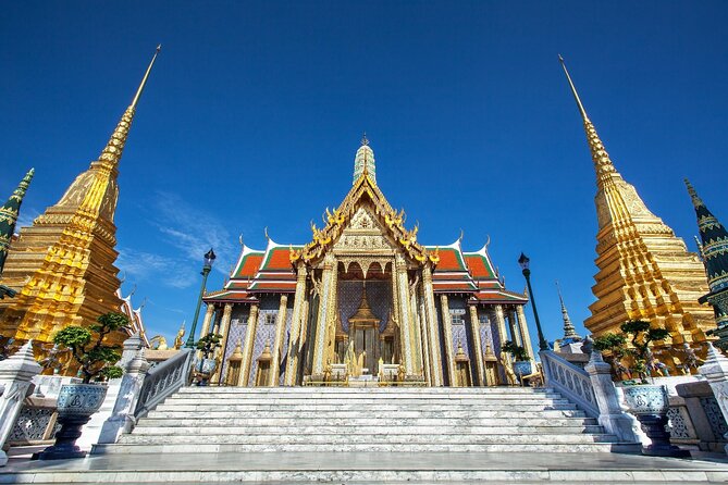 Bangkok Private Guide In and Around - Getting around: van transfers, walking breaks, and heat reality