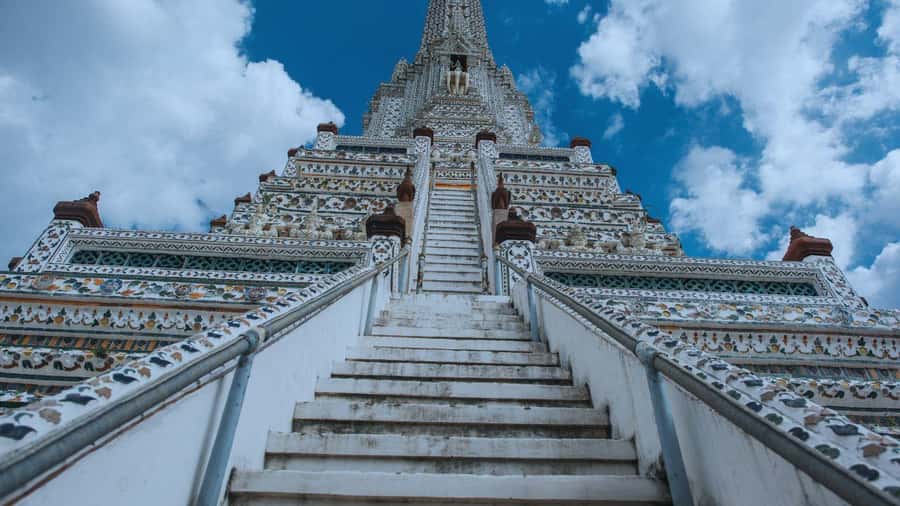 Bangkok: Private Tour Grand Palace, Wat Pho, and Wat Arun - Should you book this temple trio tour? My take