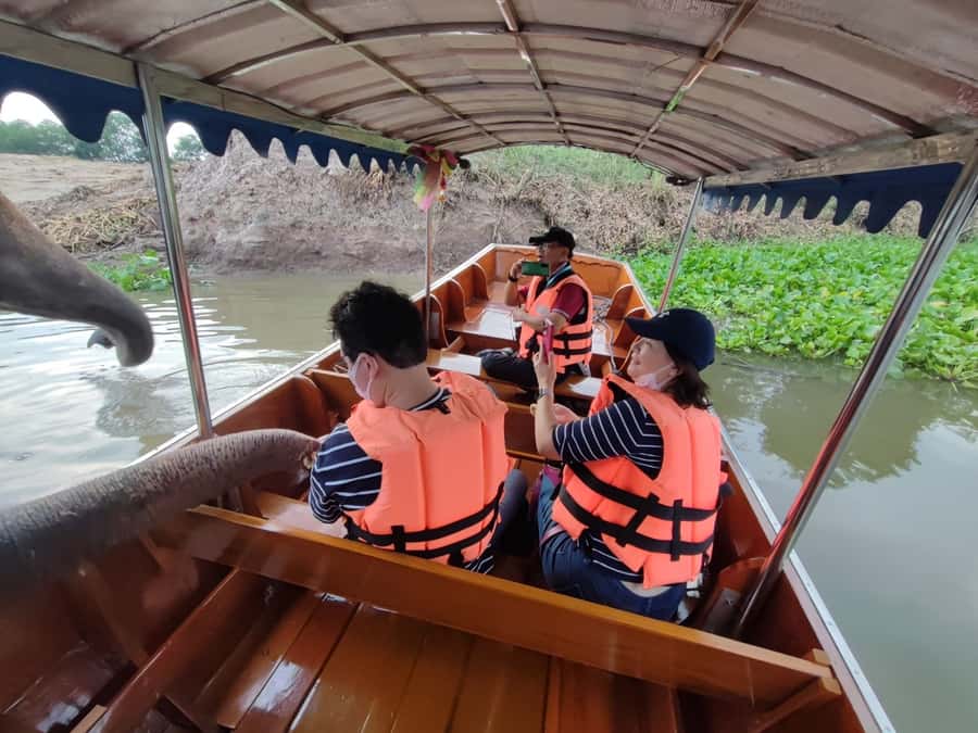 Bangkok: Private Trip to Ayutthaya Temples & Night Market - Getting From Bangkok to Ayutthaya Without Losing the Day