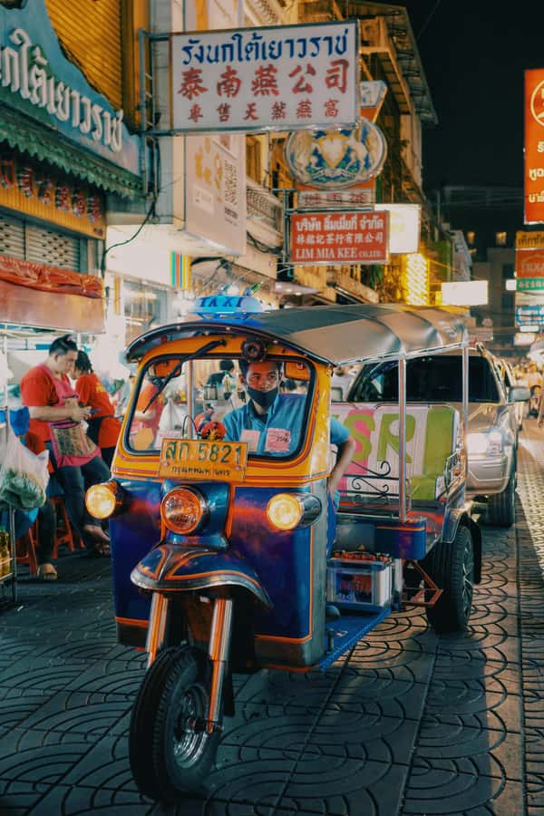 Bangkok: Private Tuk-Tuk Night Tour, River Boat & Eats - Tuk-tuk landmarks after dark: Grand Palace, Wat Pho, and the big monuments