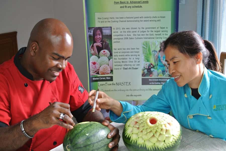 Bangkok: Professional Thai Fruit and Vegetable Carving Class - A penthouse studio with Bangkok views and real carving practice