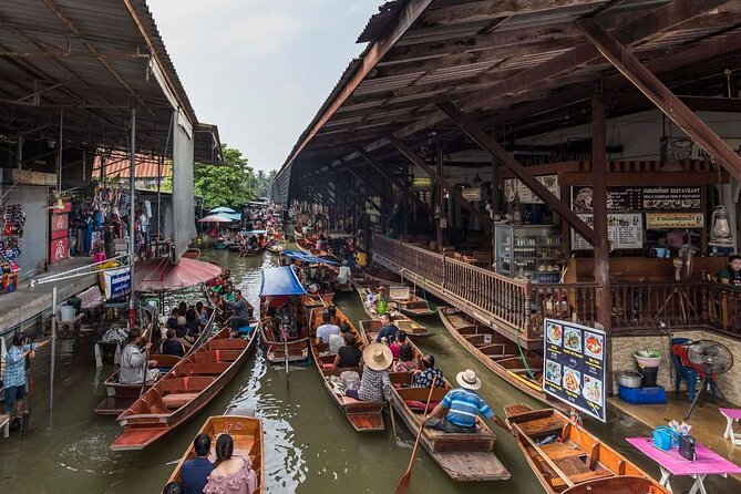 Bangkok: Railway and Floating Market Tour + Dragon Temple - What it’s like on the ground: timing, crowds, and comfort