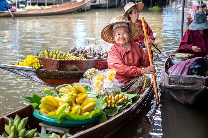 Bangkok: Railway & Damnoen Saduak Floating Market with Transfer - Lao Tuk Luck Old Damnoen Saduak: Wooden Houses and Slower Market Life