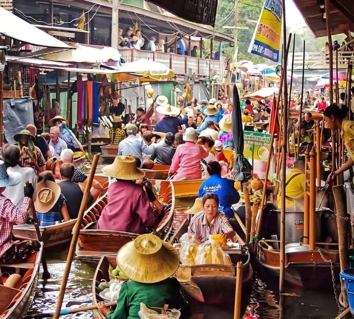 Bangkok: Railway, Floating Market & Chao Phraya Cruise Tour - Damnoen Saduak Floating Market and the Paddle-Boat Ride