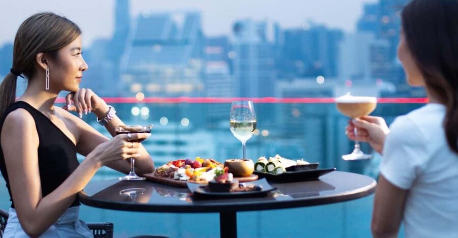 Bangkok: RedSquare Rooftop Bar at Novotel Sukhumvit 4 - Quick Takes