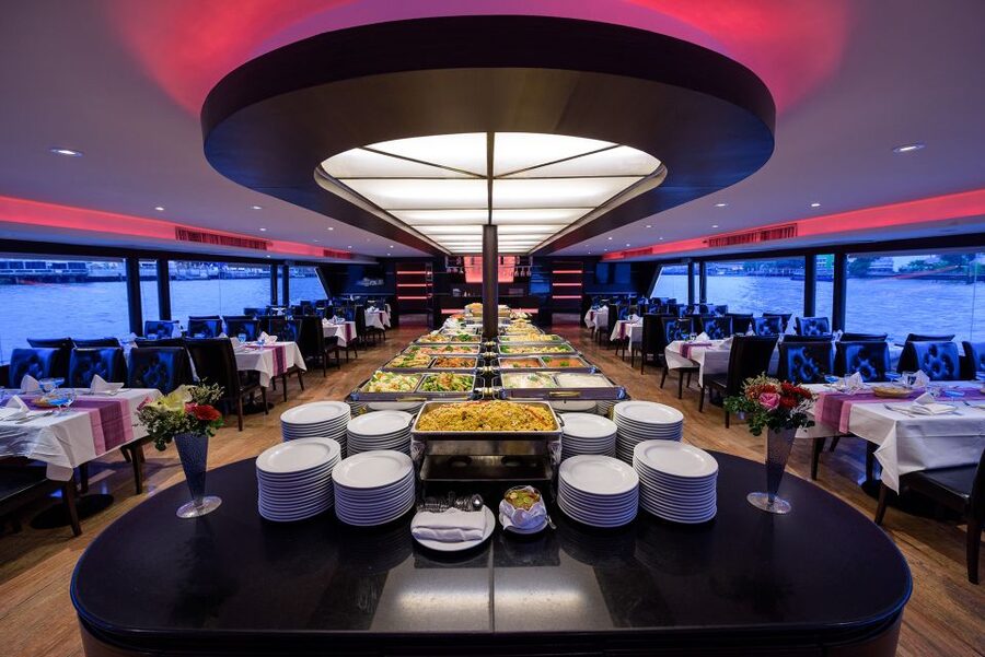 Bangkok: River Dinner Cruise on the Chao Phraya Princess - The buffet dinner: what’s included, what’s extra, and how to plate smart