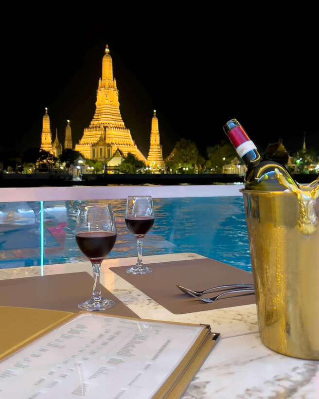 Bangkok: Royal Galaxy Dinner Cruise with Siam Fantasy Show - A river cruise and a theater show, timed for one smooth night